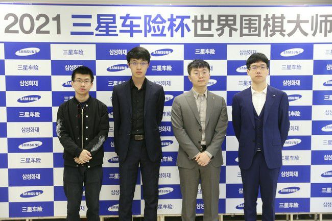 藏在回忆的 青涩勇敢模样刘浩存宋威龙演绎校园故事电影《念念相忘》改编自张皓宸畅销作品《我与世界只差一个你》中的同名短篇，许念念与杨燚在最美好的年纪相遇，拥有了最难忘，却也看似要相忘的青春